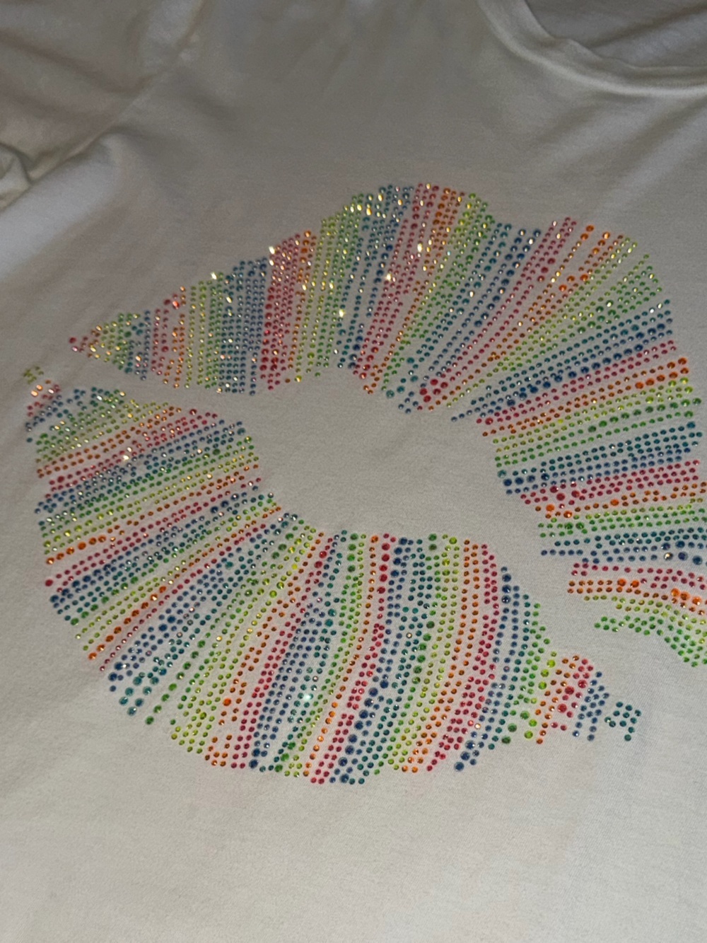 Lauren Moshi | Rainbow Rhinestone Lips Graphic Tee | M - Picture 6 of 12